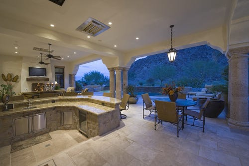 outdoor kitchen